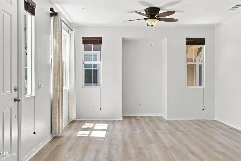 3145 Lisbon Lane Oxnard, CA 93036