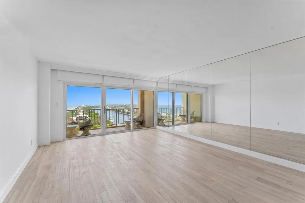 1021 HILLSBORO MILE #PH3 Hillsboro Beach, FL 33062