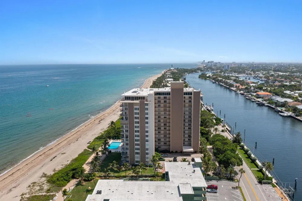 1021 HILLSBORO MILE #PH3 Hillsboro Beach, FL 33062
