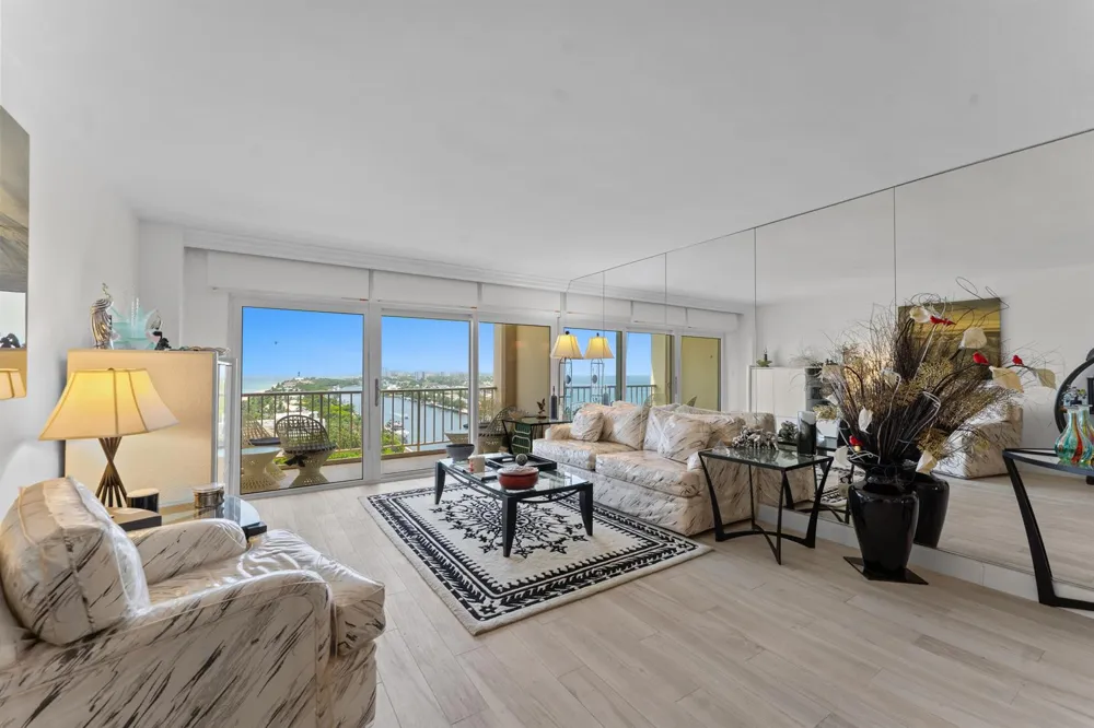 1021 HILLSBORO MILE #PH3 Hillsboro Beach, FL 33062