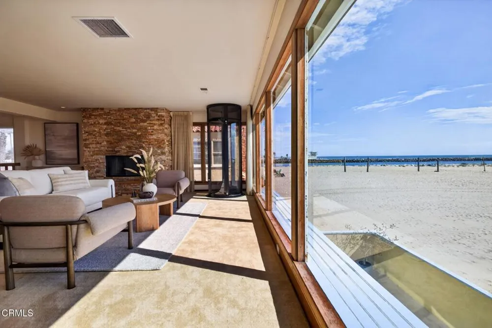 3009 Ocean Drive Oxnard, CA 93035