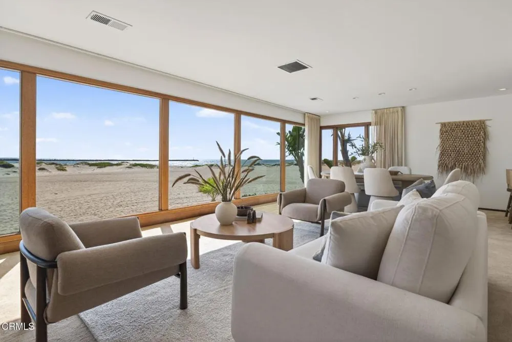 3009 Ocean Drive Oxnard, CA 93035