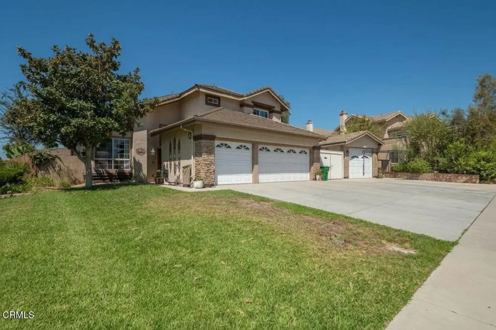 1472 La Culebra Circle Camarillo, CA 93012