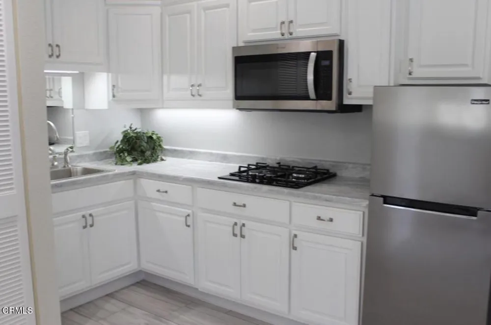 1472 La Culebra Circle Camarillo, CA 93012