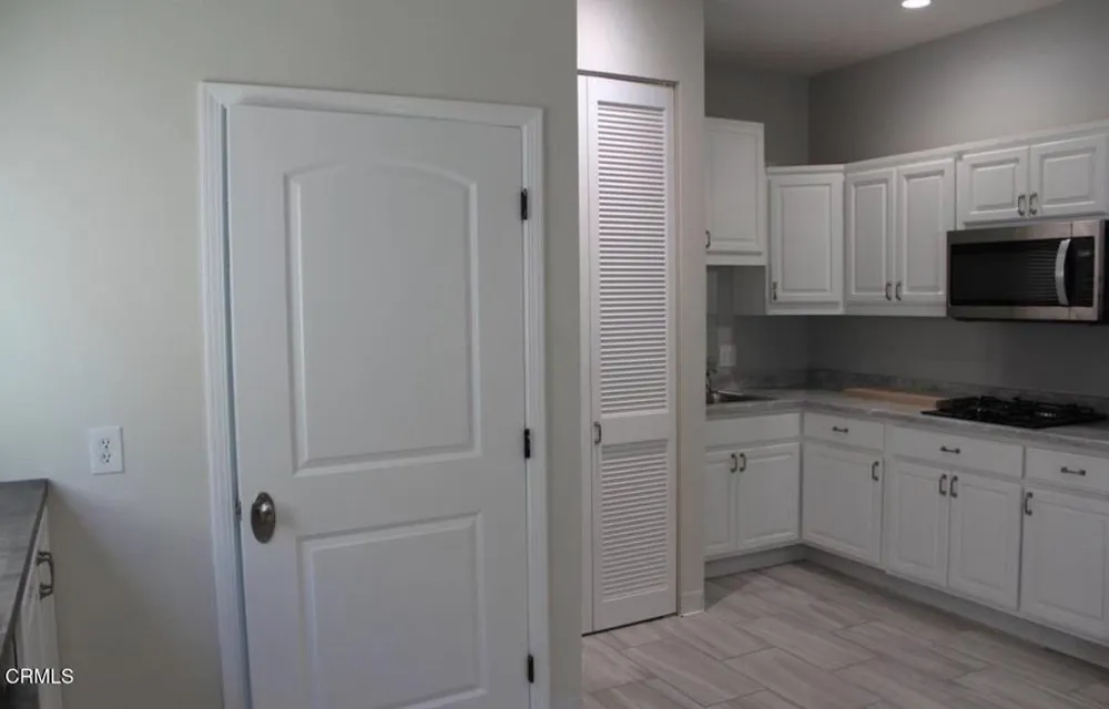 1472 La Culebra Circle Camarillo, CA 93012