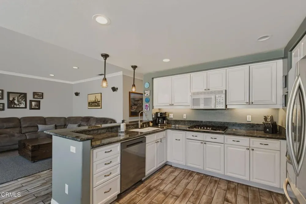 1472 La Culebra Circle Camarillo, CA 93012