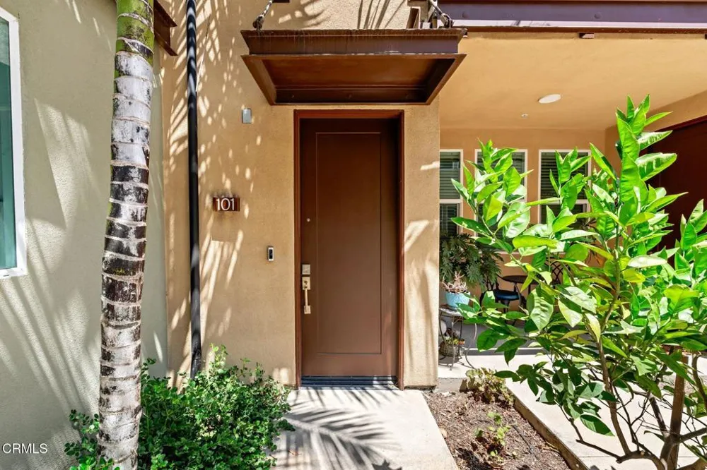 1244 E Thompson Boulevard #101 Ventura, CA 93001