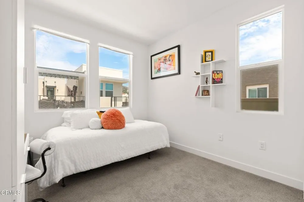 1244 E Thompson Boulevard #101 Ventura, CA 93001