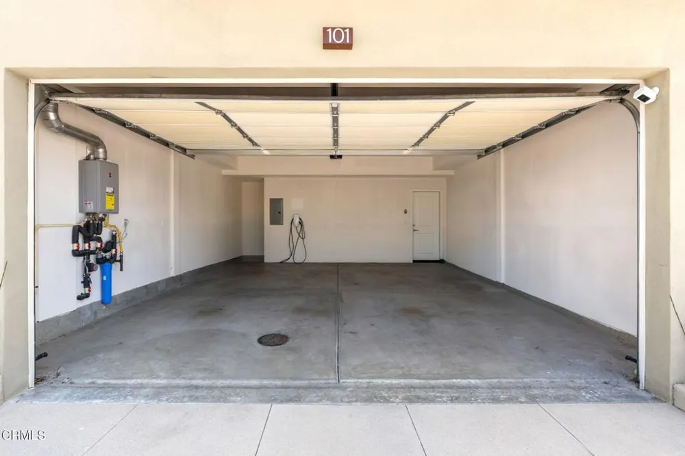 1244 E Thompson Boulevard #101 Ventura, CA 93001