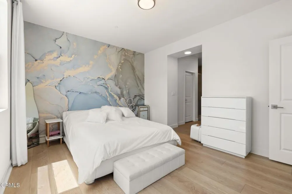 1244 E Thompson Boulevard #101 Ventura, CA 93001