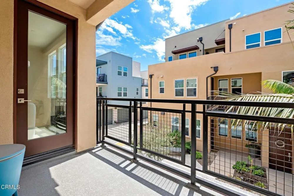 1244 E Thompson Boulevard #101 Ventura, CA 93001