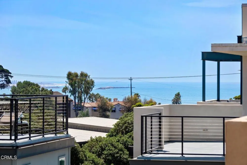 1244 E Thompson Boulevard #101 Ventura, CA 93001