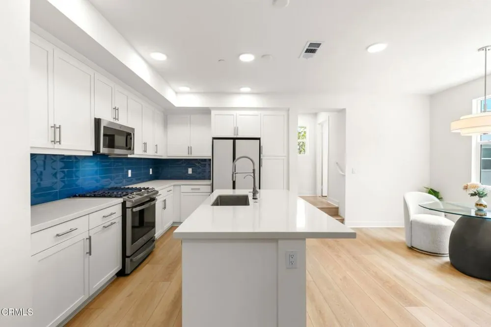 1244 E Thompson Boulevard #101 Ventura, CA 93001