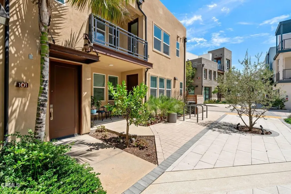 1244 E Thompson Boulevard #101 Ventura, CA 93001