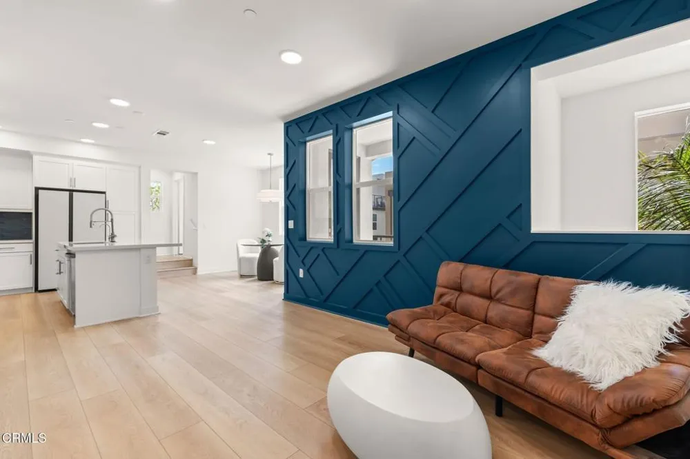 1244 E Thompson Boulevard #101 Ventura, CA 93001