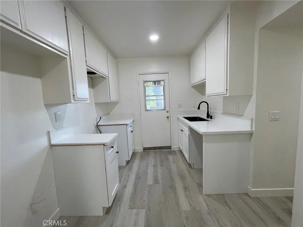 1131 S Alta Vista Avenue #F Monrovia, CA 91016