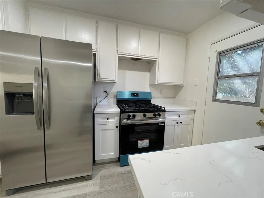 1131 S Alta Vista Avenue #F Monrovia, CA 91016