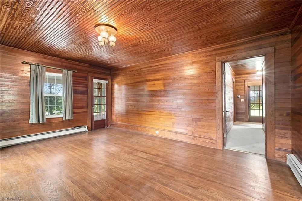 4105 Boone Trail North Wilkesboro, NC 28659