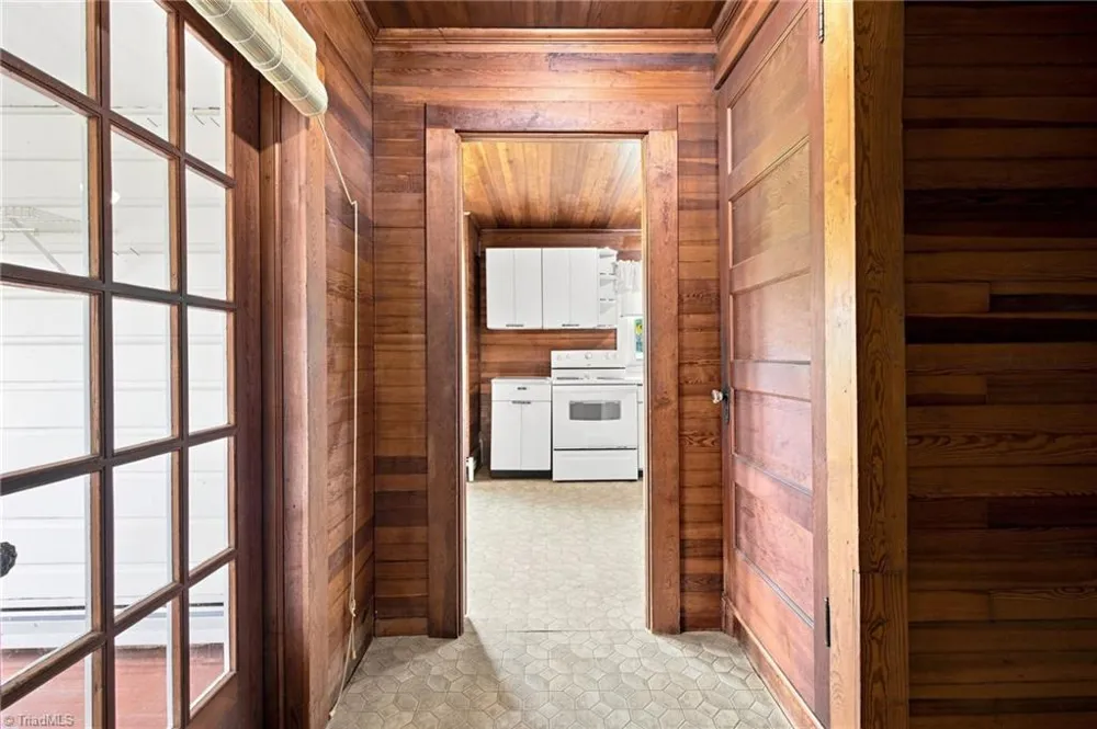4105 Boone Trail North Wilkesboro, NC 28659