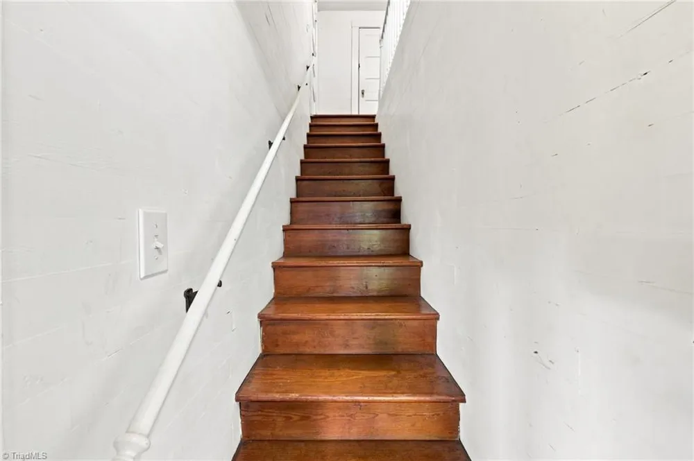 4105 Boone Trail North Wilkesboro, NC 28659