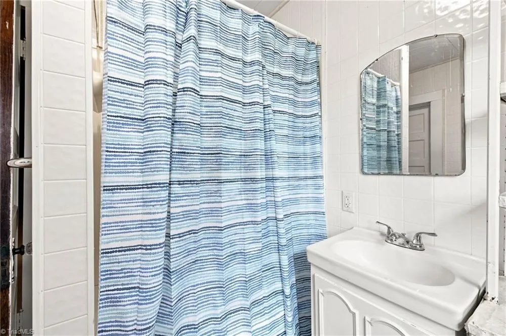4105 Boone Trail North Wilkesboro, NC 28659