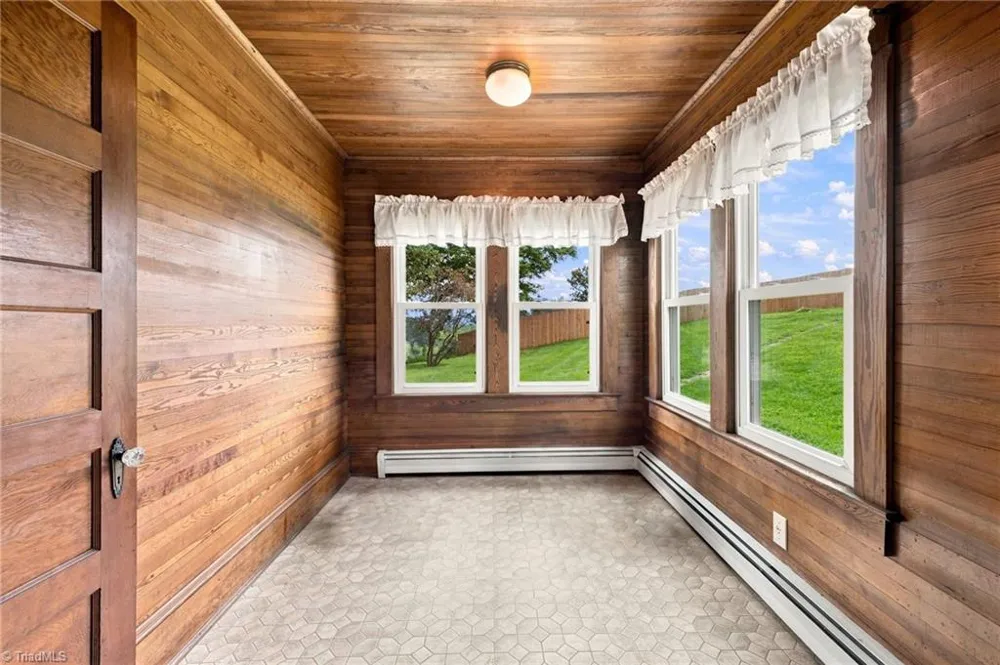 4105 Boone Trail North Wilkesboro, NC 28659