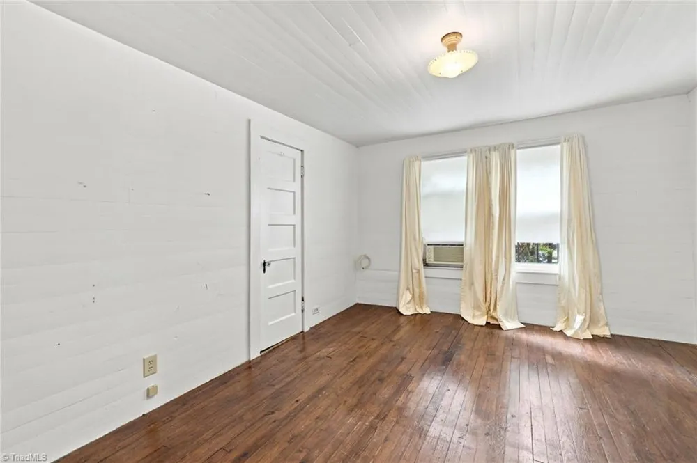 4105 Boone Trail North Wilkesboro, NC 28659