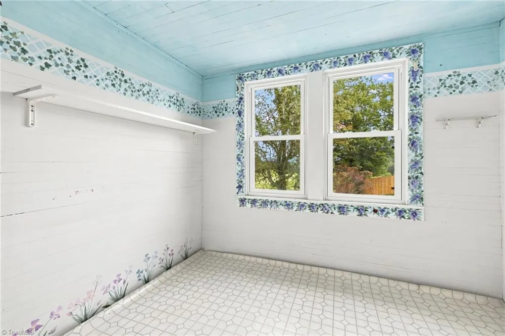4105 Boone Trail North Wilkesboro, NC 28659