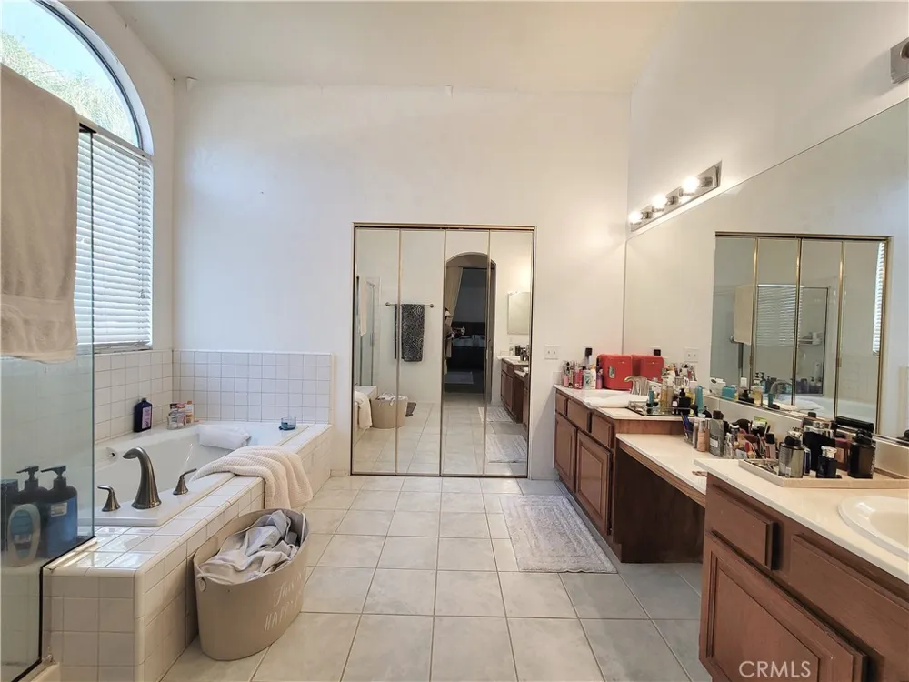 5425 Signac Court Chino Hills, CA 91709