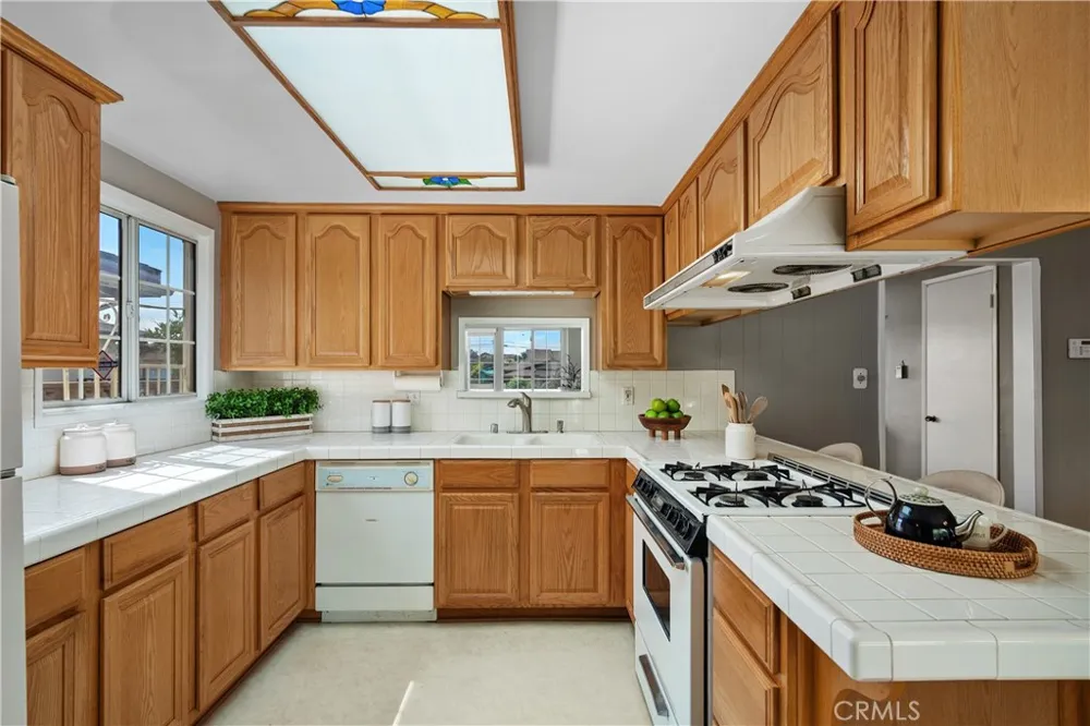 1987 Cerco Alta Monterey Park, CA 91754