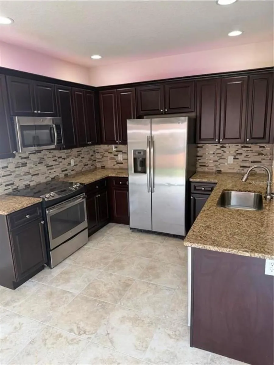 1737 SOMMARIE WAY Tarpon Springs, FL 34689