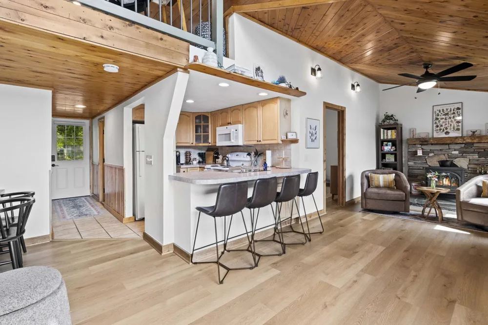 17703 Sweet Lake Road Almira Township, MI 49650