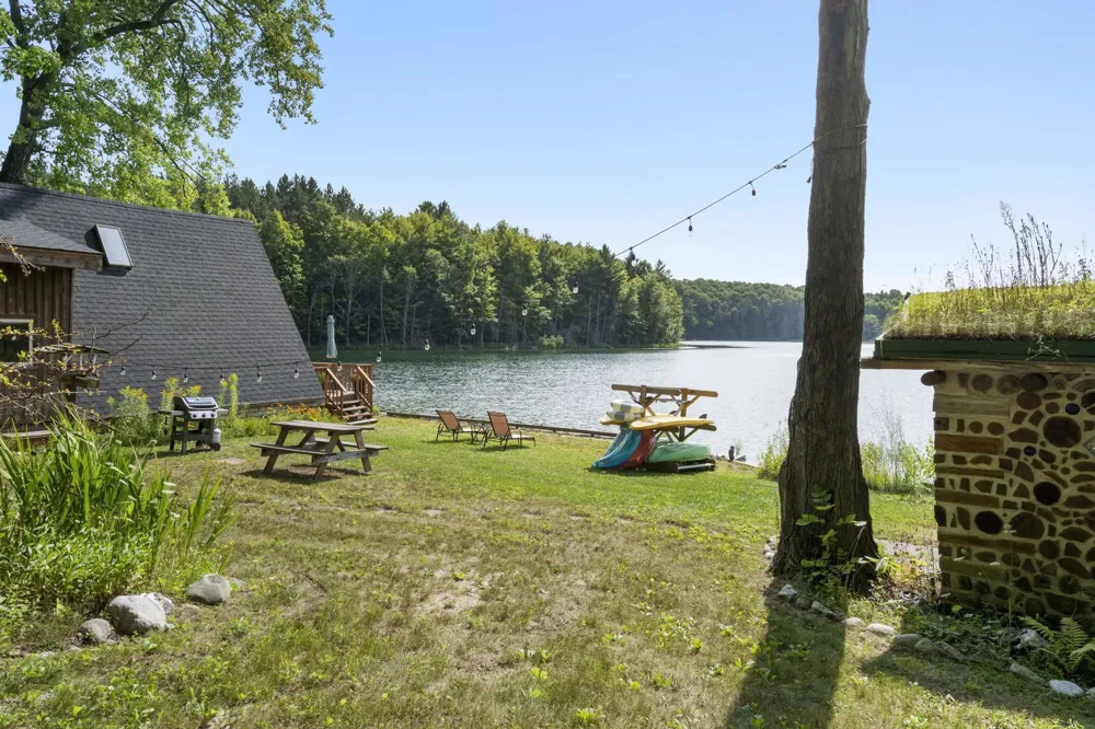 17703 Sweet Lake Road Almira Township, MI 49650