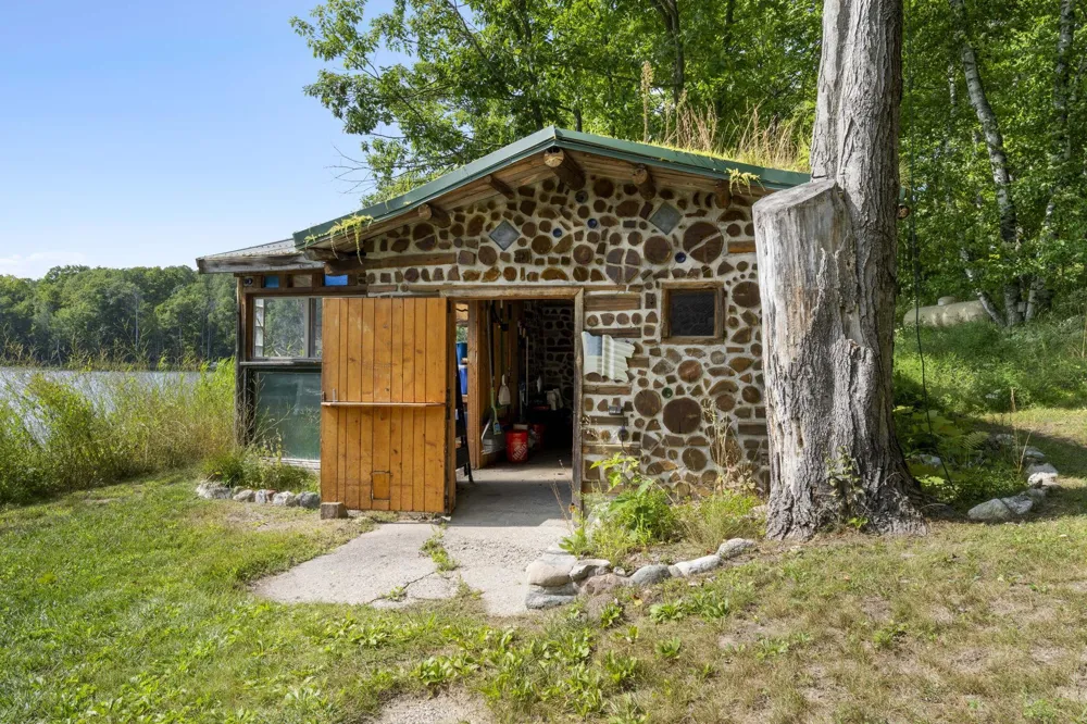 17703 Sweet Lake Road Almira Township, MI 49650