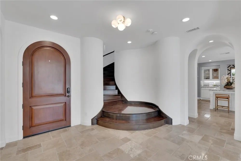 510 E. Viewcrest Azusa, CA 91702