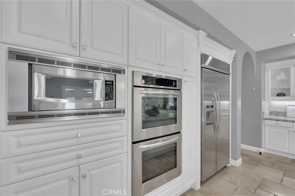 510 E. Viewcrest Azusa, CA 91702