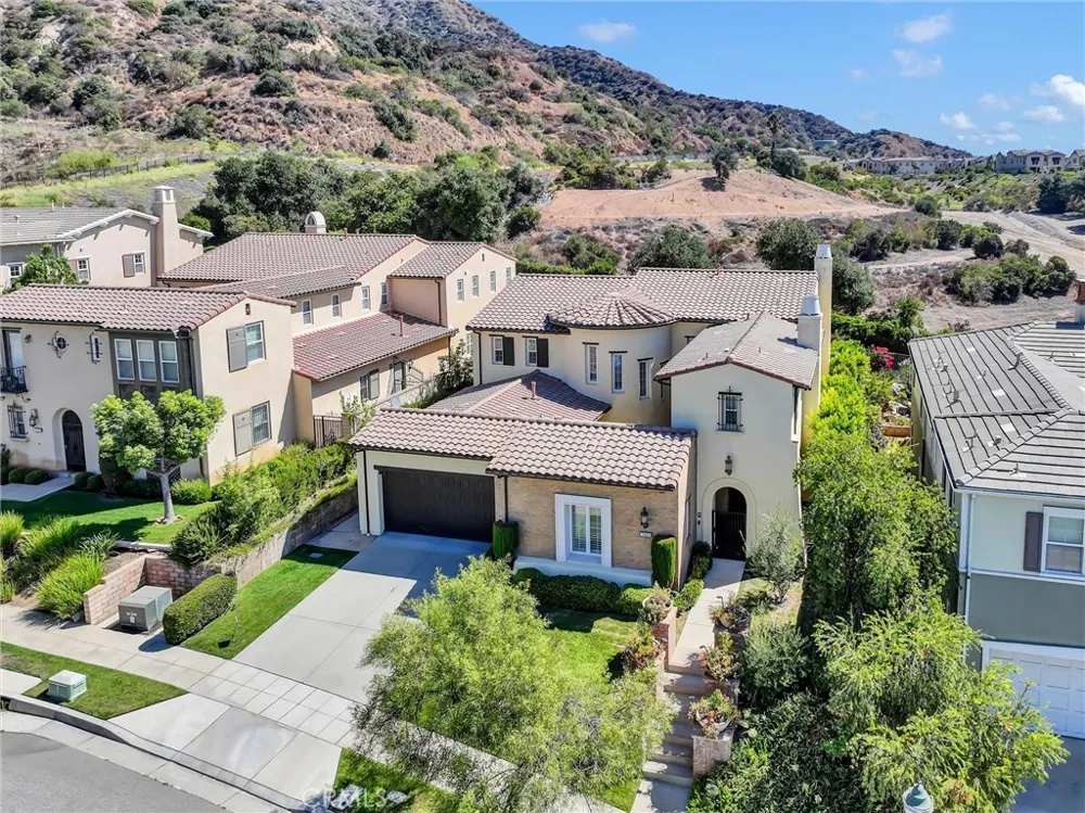 510 E. Viewcrest Azusa, CA 91702