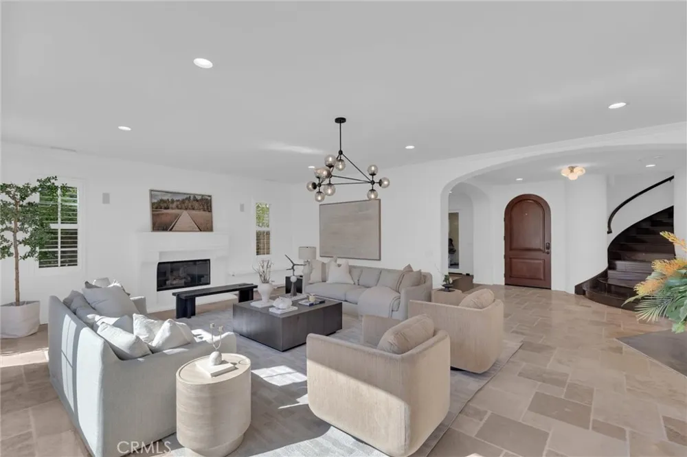 510 E. Viewcrest Azusa, CA 91702