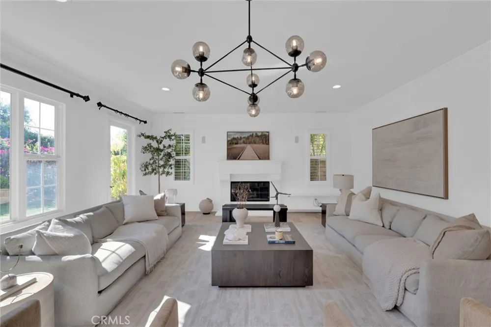 510 E. Viewcrest Azusa, CA 91702