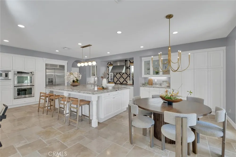 510 E. Viewcrest Azusa, CA 91702
