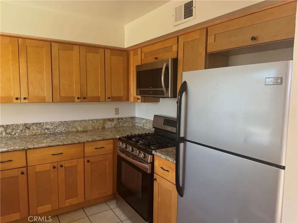 9362 Shadowood #G Montclair, CA 91763
