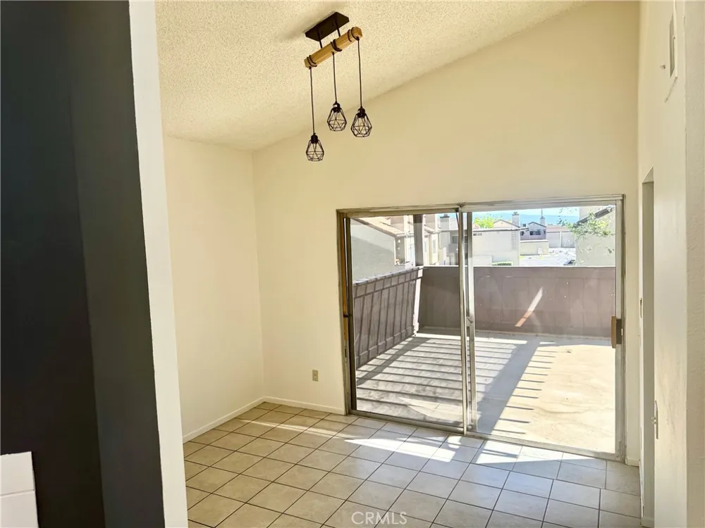 9362 Shadowood #G Montclair, CA 91763