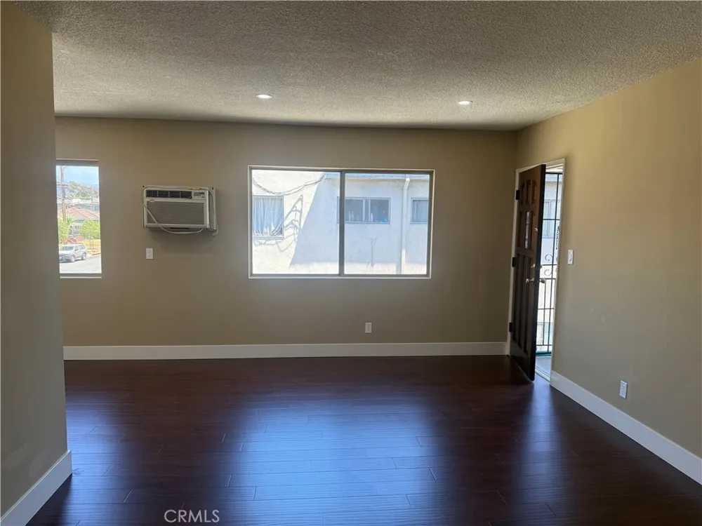600 E Acacia Avenue #6 Glendale, CA 91205