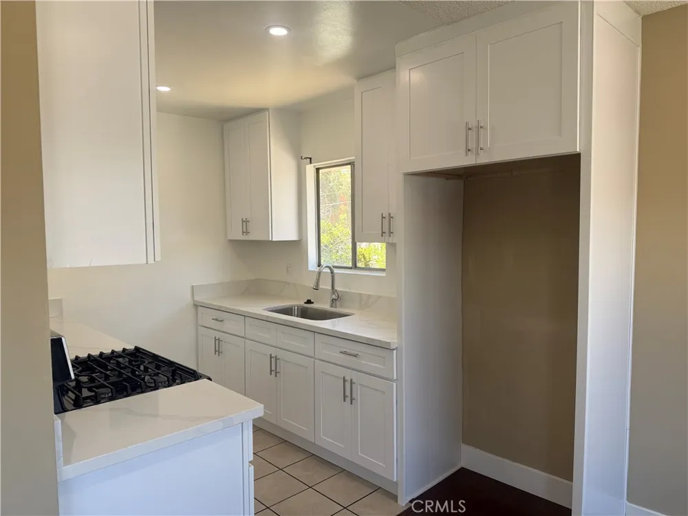 600 E Acacia Avenue #6 Glendale, CA 91205