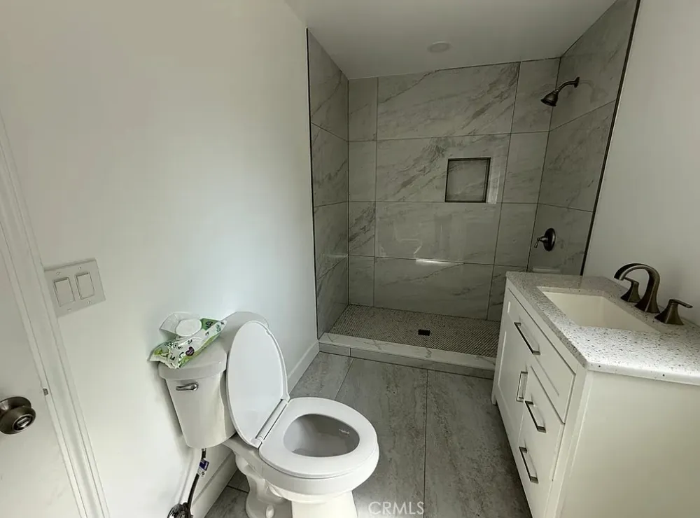 1161 La Cadena Colton, CA 92324