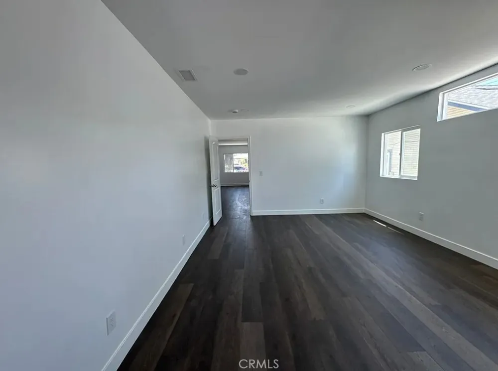 1161 La Cadena Colton, CA 92324