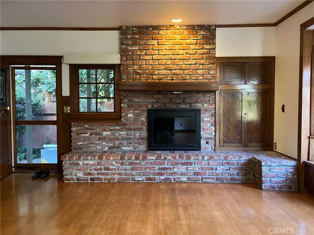 207 9th Huntington Beach, CA 92648