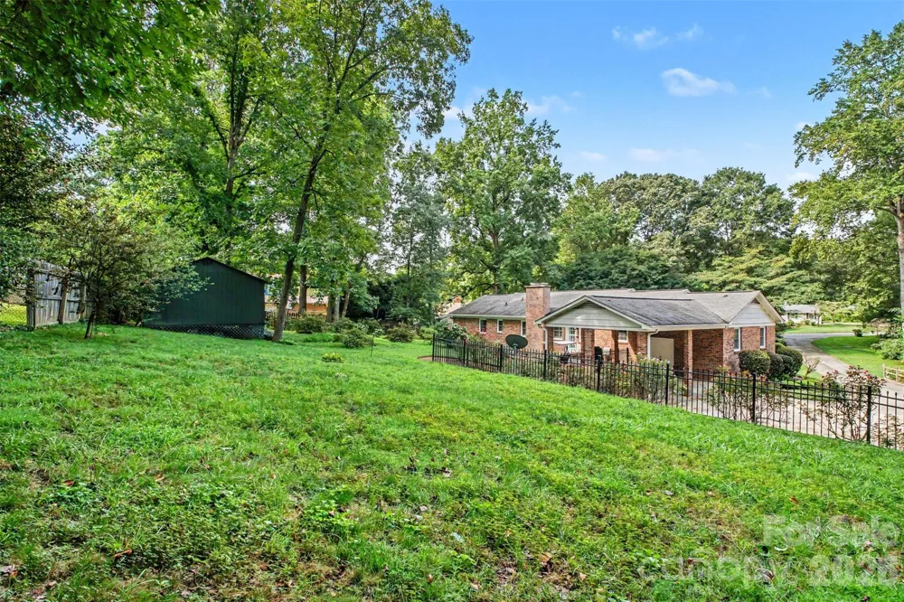 1204 Dumbarton Road #3 Gastonia, NC 28054