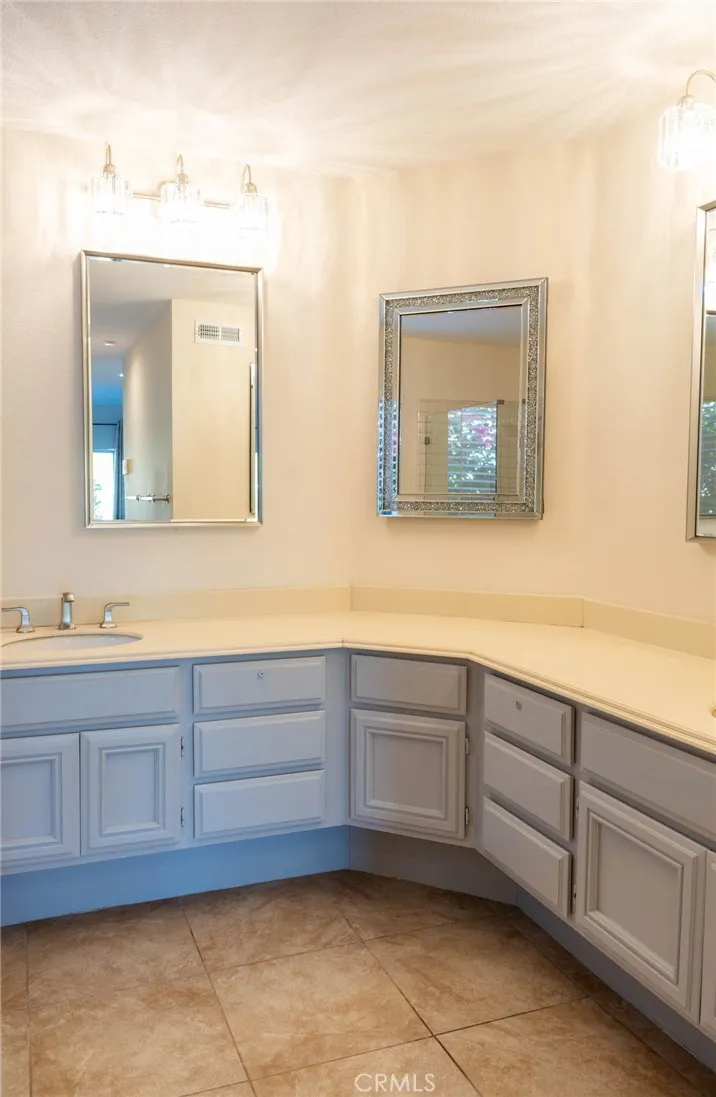 32252 Ridgeway Laguna Niguel, CA 92677