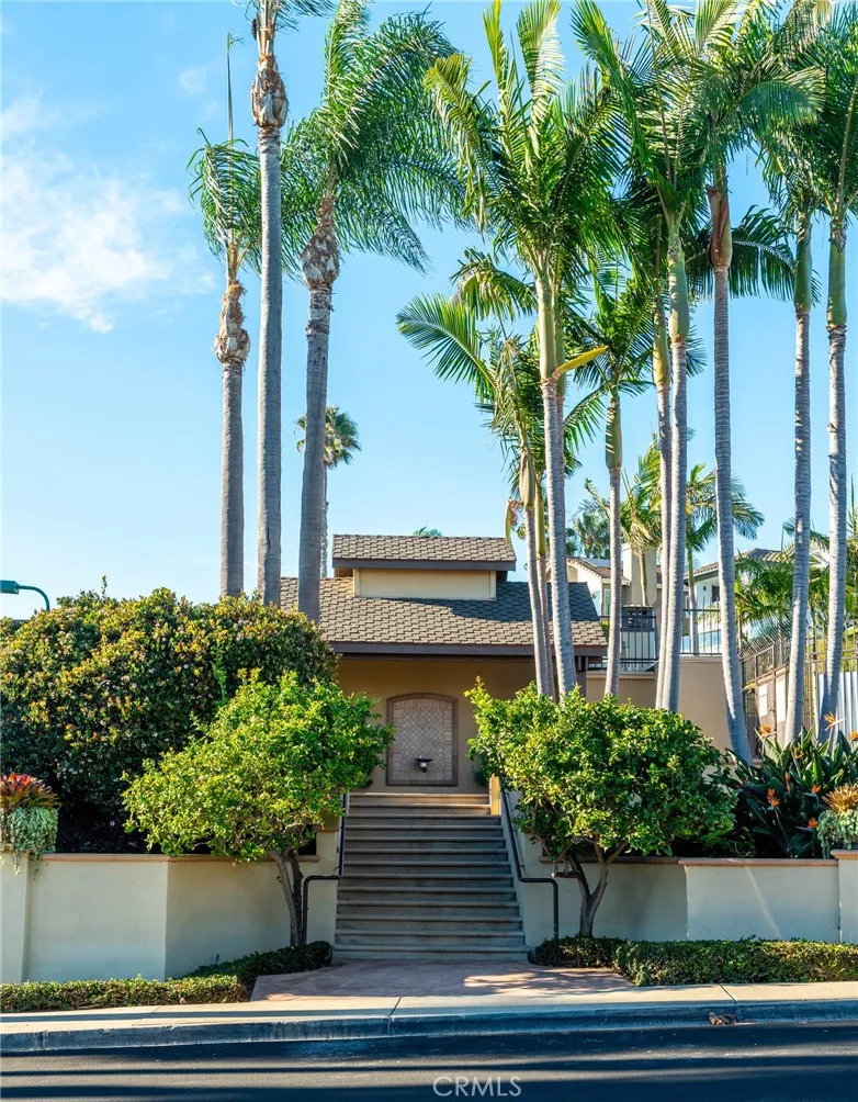 32252 Ridgeway Laguna Niguel, CA 92677